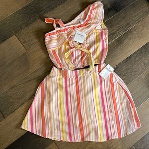 Speechless 2set with a scrunching, size 14